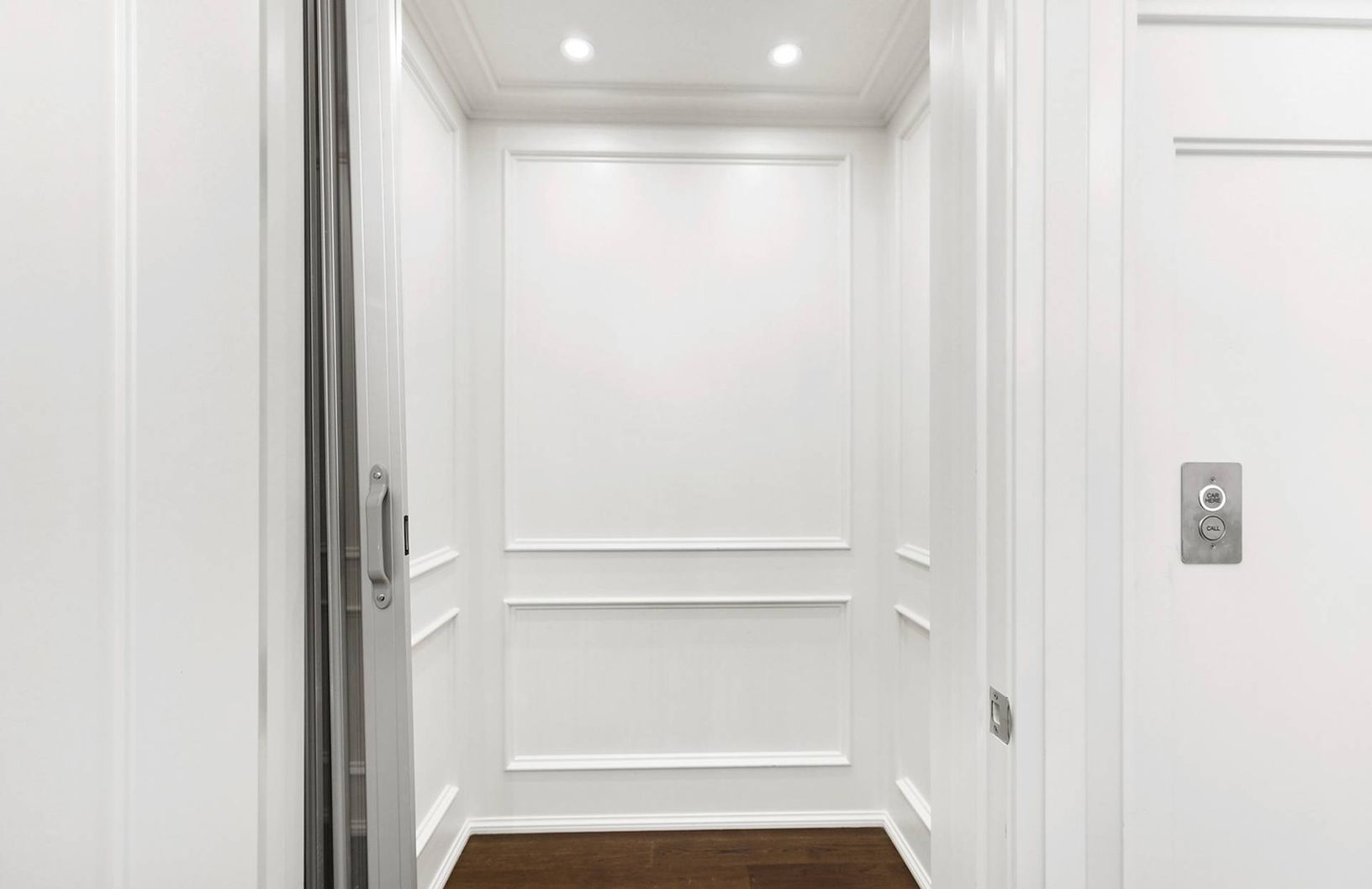  Elevator to all 3 floors