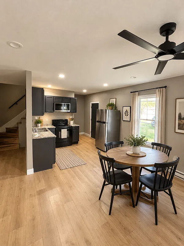 5 bed, 2.0 bath, $1,895 — Photo 4