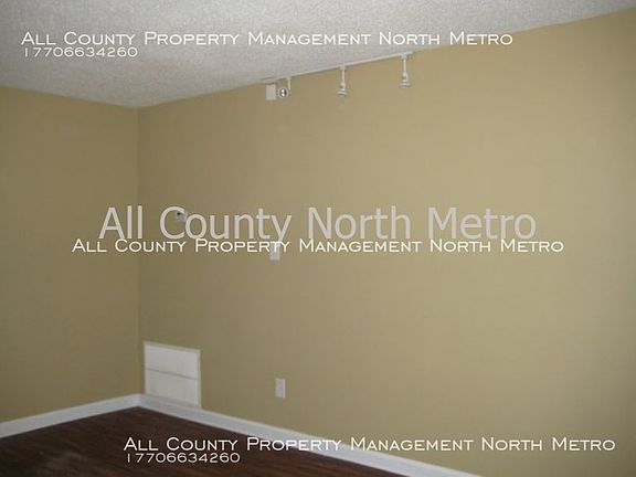 4th image of 124 Bentley Pkwy #124