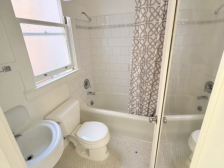 3435 24th St #12 — Photo 9
