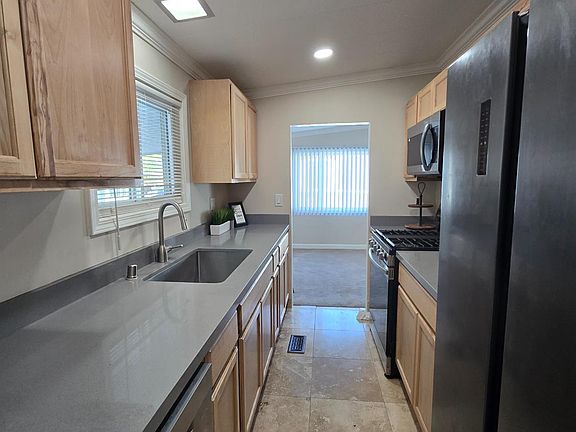 2nd image of 108 Cardinal Way