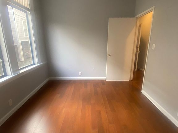 5th image of 26 Genoa Pl APT 2