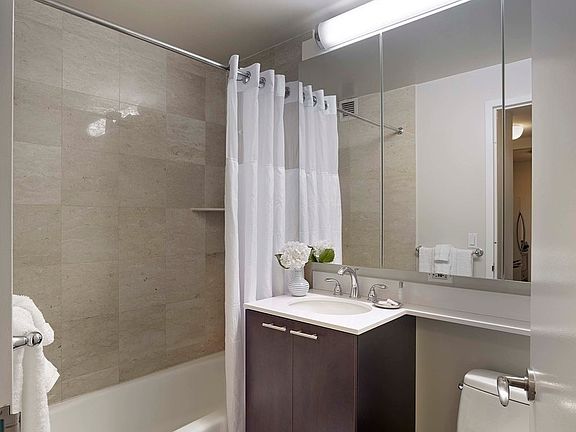 5th image of 776 6th Ave APT 31J