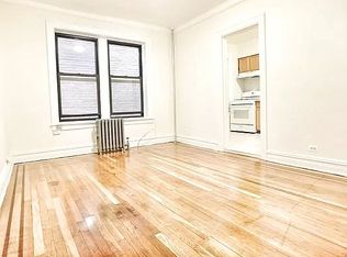 26-24 29th St #1F, Astoria, NY 11102