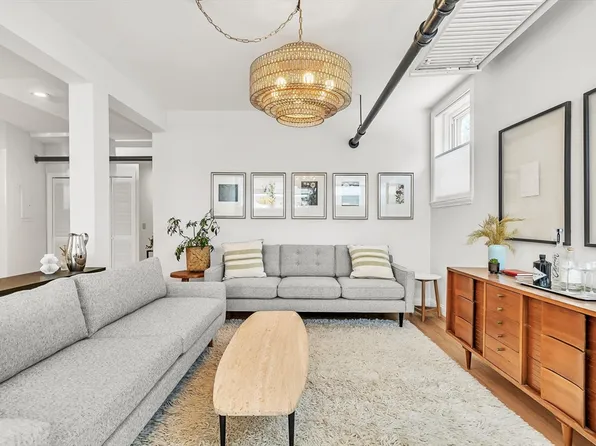 12 Gibbs St APT B, Brookline, MA 02446