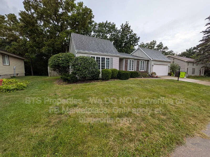 3 bed, 2.0 bath, 1468 sqft, $1,700 — Photo 2
