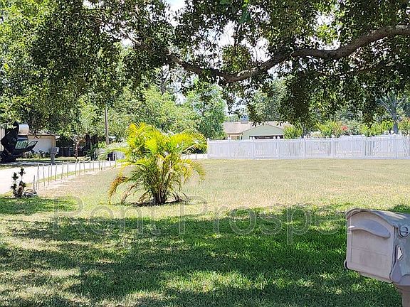 5th image of 6521 Calusa Dr