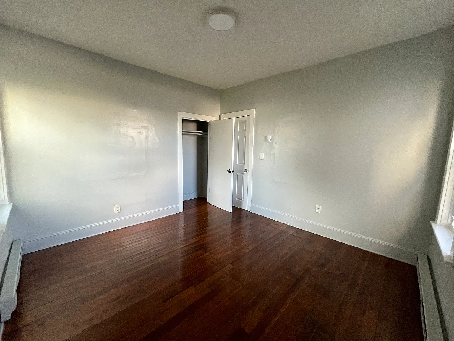 1 bed, 750 sqft, $1,300 — Photo 4