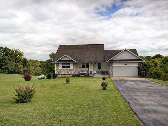 7511 Lawrence 1202-3