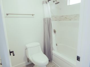 2810 H St APT 6, Sacramento, CA