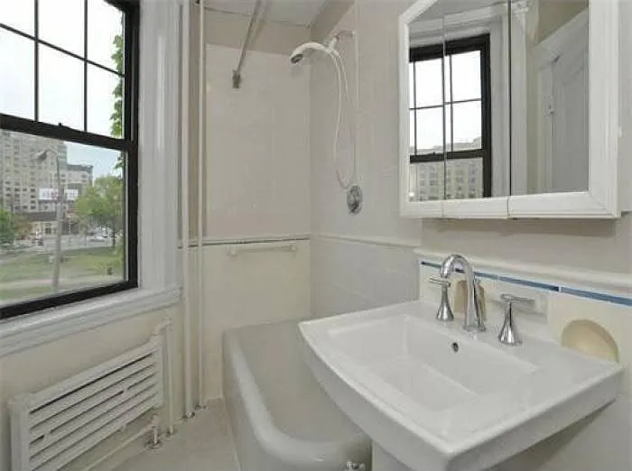 114 Riverway #7 — Photo 6