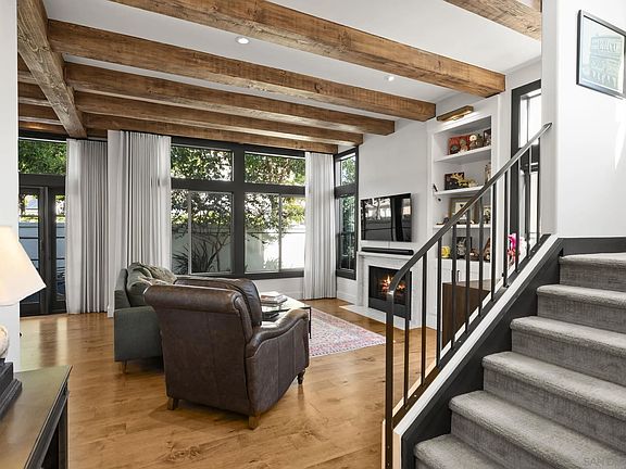 4th image of 5301 Renaissance Ave