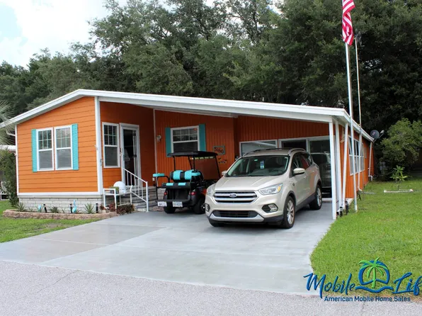 3160 Blue Lagoon Dr, Zephyrhills, FL 33541
