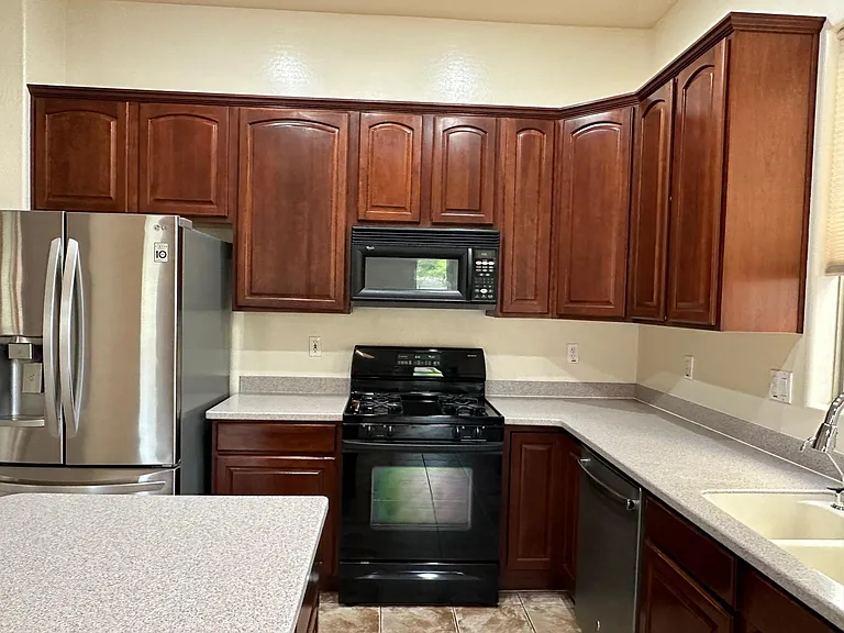 1884 E Locust Pl — Photo 8