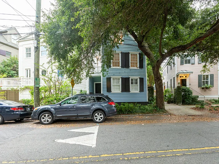 13 Elizabeth St #B — Photo 43