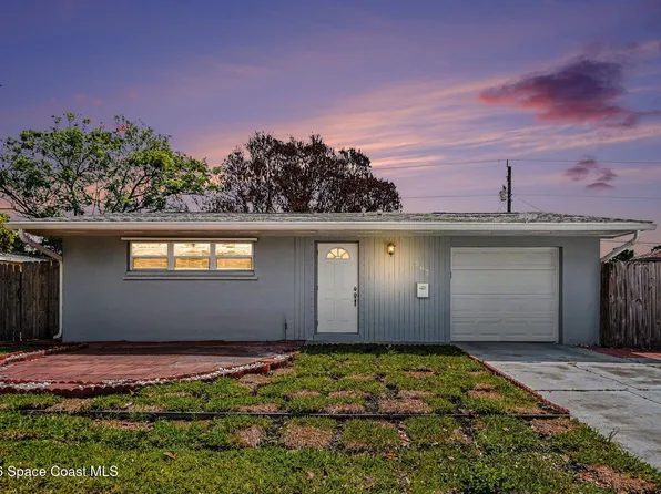 587 Teak Dr, Melbourne, FL 32935