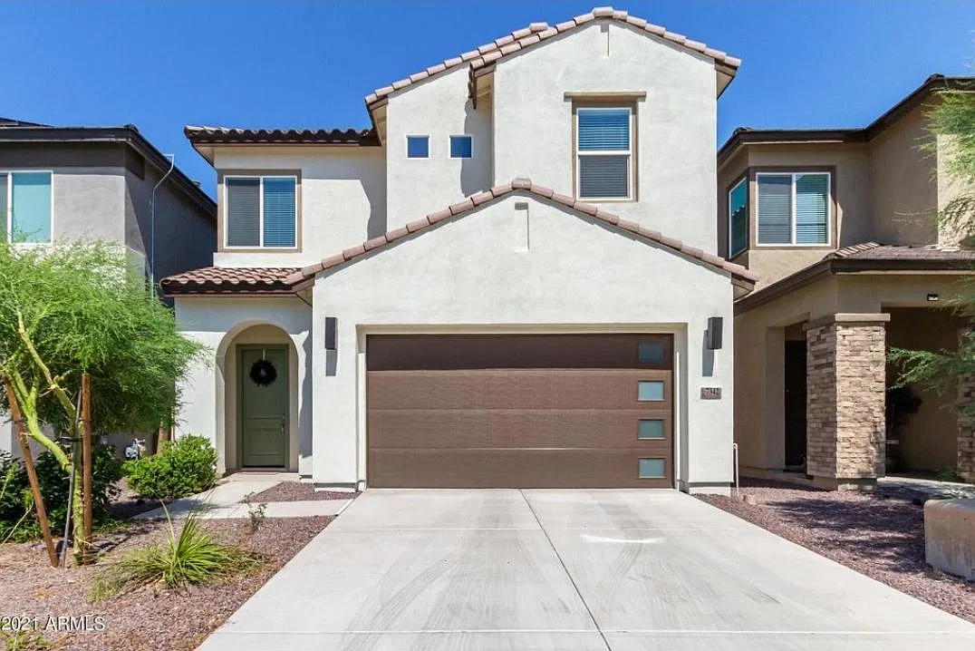 7342 W Phelps Rd — Photo 3