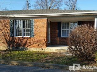 714 Parkway Ave, Harrodsburg, KY 40330