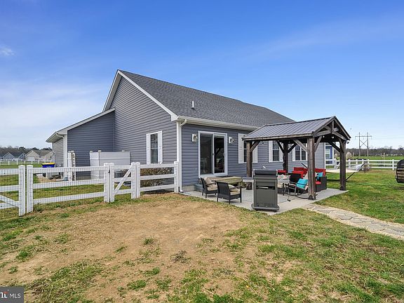 4th image of 22944 Deep Creek Dr