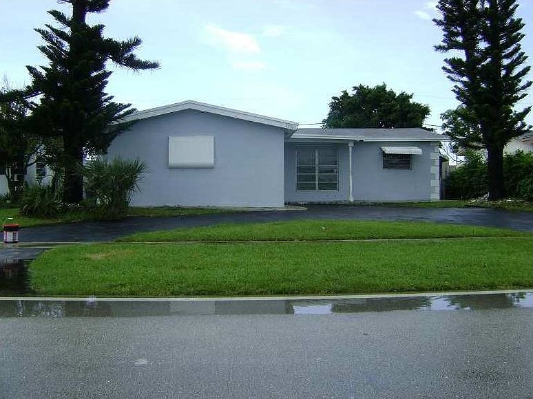 2nd image of 8551 NW 25th Ct
