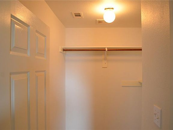 4th image of 1502 Pintail Ct