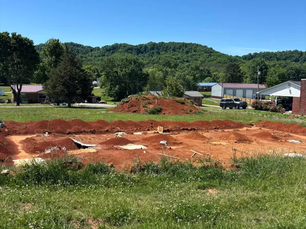 284 Hickory St, Bean Station, TN 37708