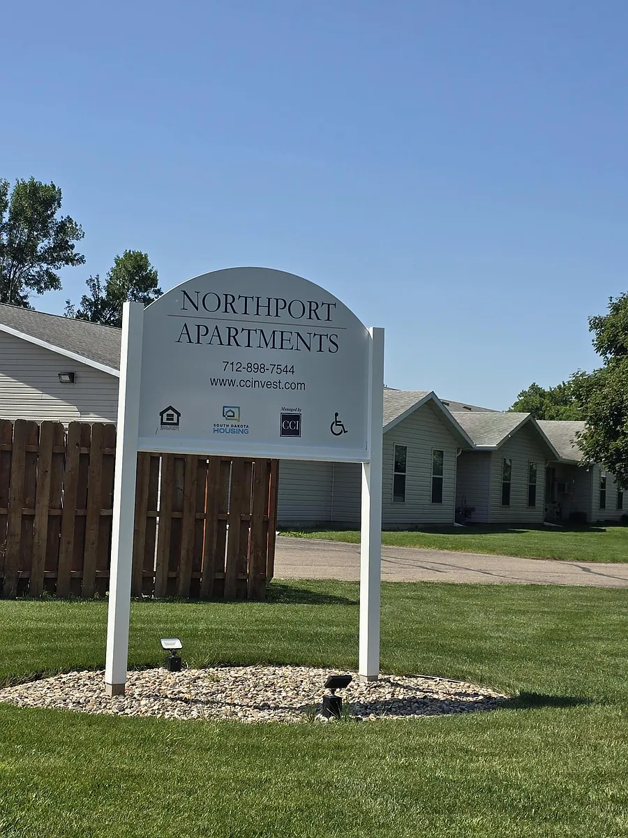 Building Photo - 749 Streeter Dr #102