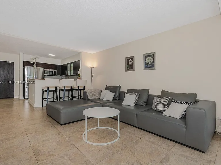 1500 Bay Rd #116S — Photo 5