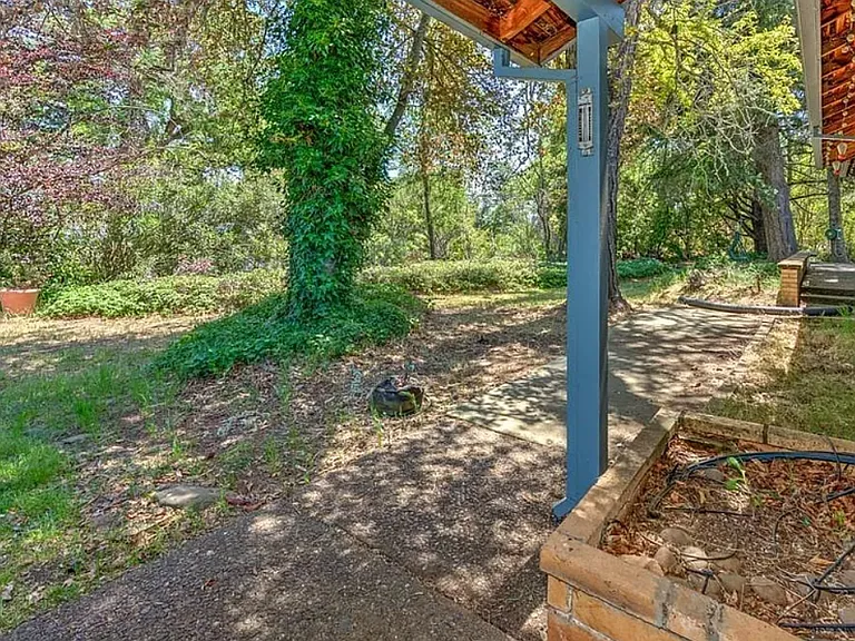 1395 Scotts Valley Rd — Photo 7