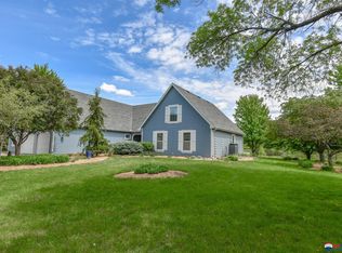 2000 W Dunraven Ln, Lincoln, NE 68523