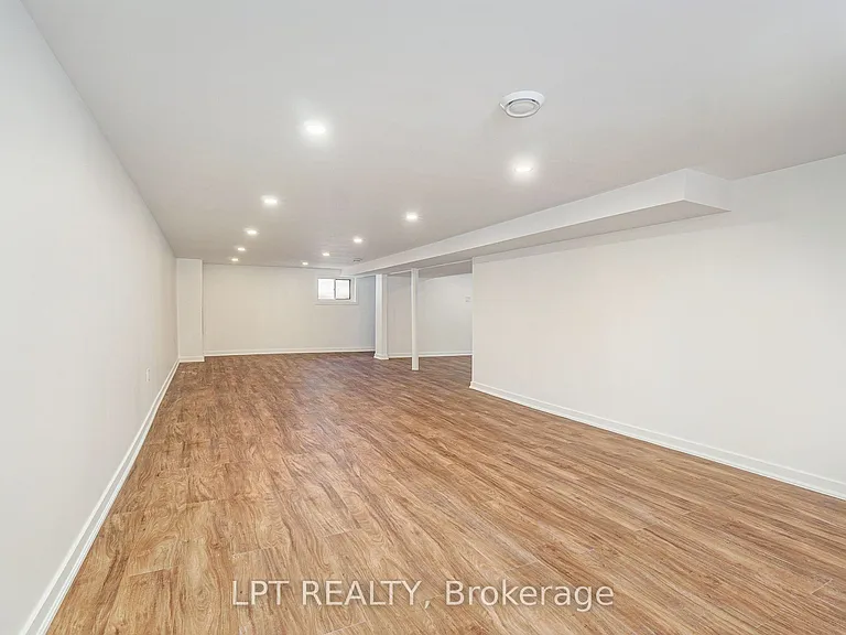 2112 Alta Vista Dr — Photo 26