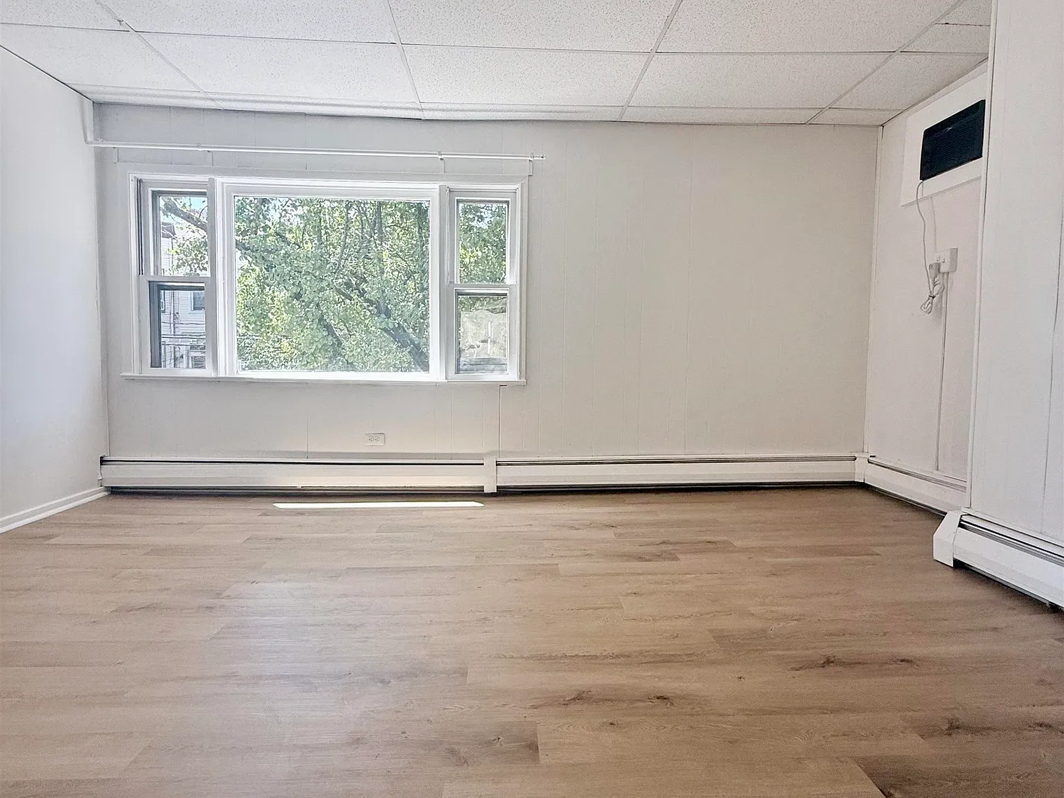 2 bed, 1.0 bath, $2,250 — Photo 4