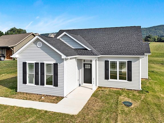 3rd image of 2704 Staton Dr
