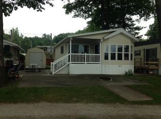 6811 E Oakwood Ln, Hesperia, MI 49421