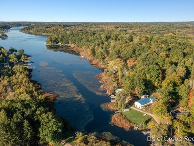 290 Long Lake Dr, Hastings, MI, 49058