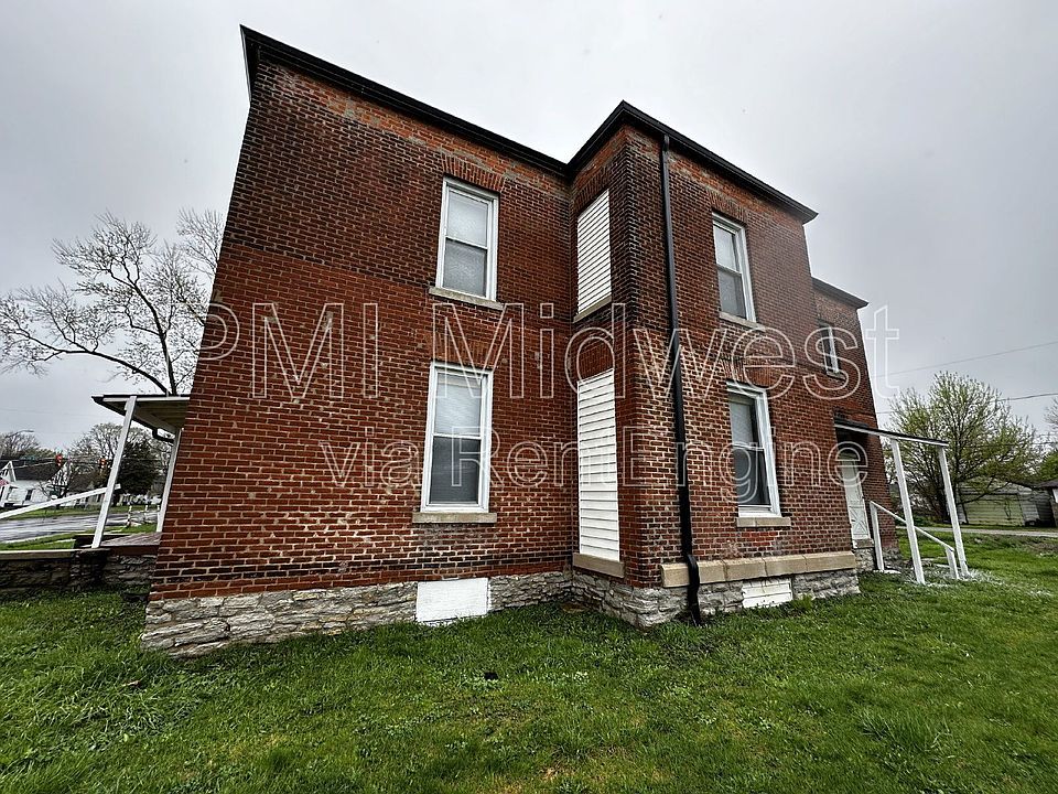 1st image of 2516 S Washington St #1