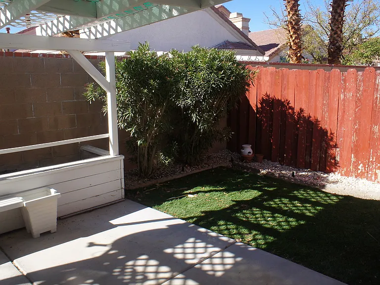 2705 Cheshire Ct — Photo 17