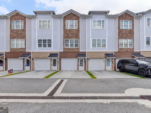 2017 Ocean Dr NW, Atlanta, GA 30318
