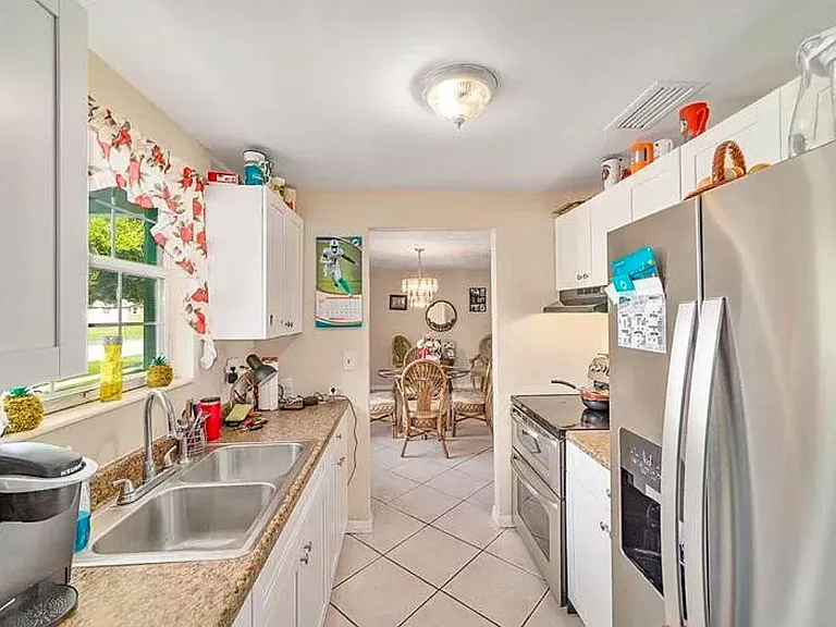 3931 SW 143rd Lane Rd — Photo 4