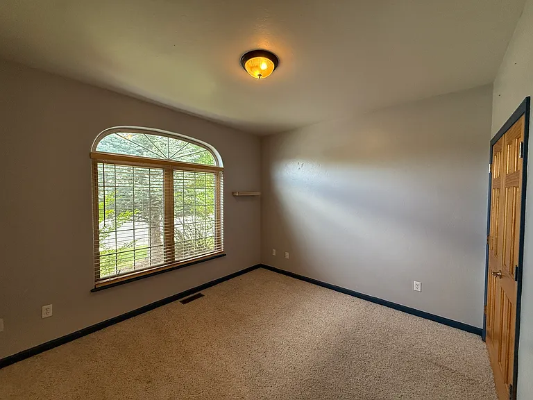 594 Cobble Dr — Photo 20