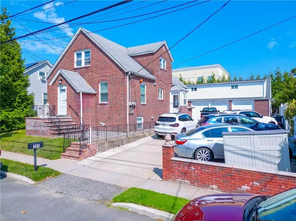 365 Liberty Avenue image 2 of 26