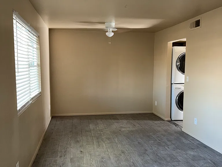 7126 N 19th Ave #218 — Photo 3
