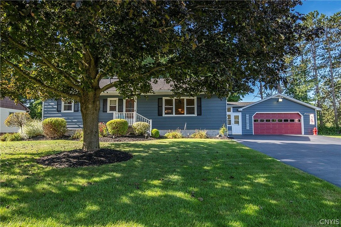 161 Brook St — Doty's Golf Course