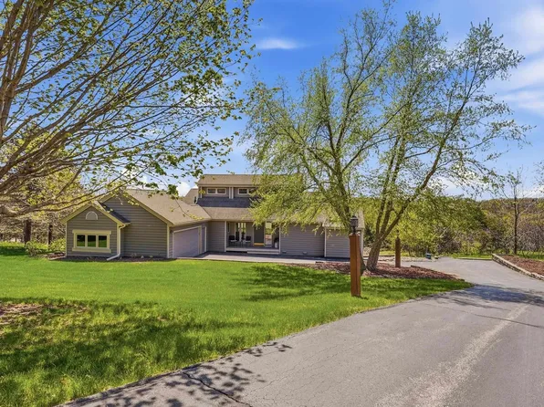 21 & 23 Cedar Rim Trl, Galena, IL 61036