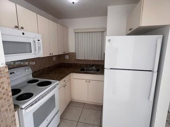 8870 Fontainebleau Blvd APT 307
