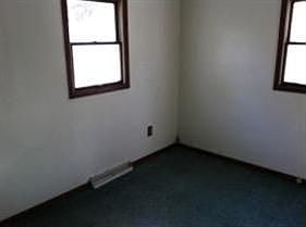 3rd image of 7749 N Catalpa Ln