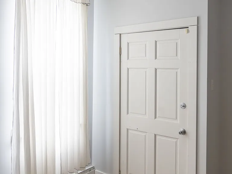 1206 Saint Marks Ave #1 — Photo 29