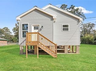 2523 Orleans St, Mandeville, LA 70448
