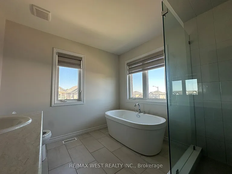 243 O'Neil St — Photo 18