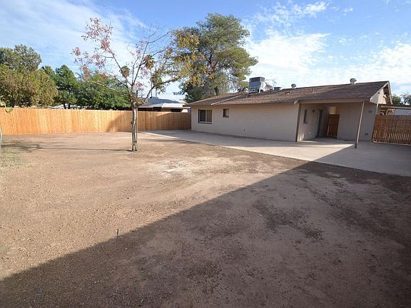 3rd image of 8150 W Sells Dr